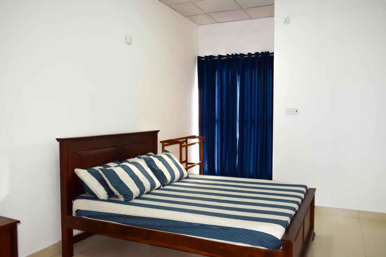 טרינקומאלה Catamaran6 Guest Inn מראה חיצוני תמונה